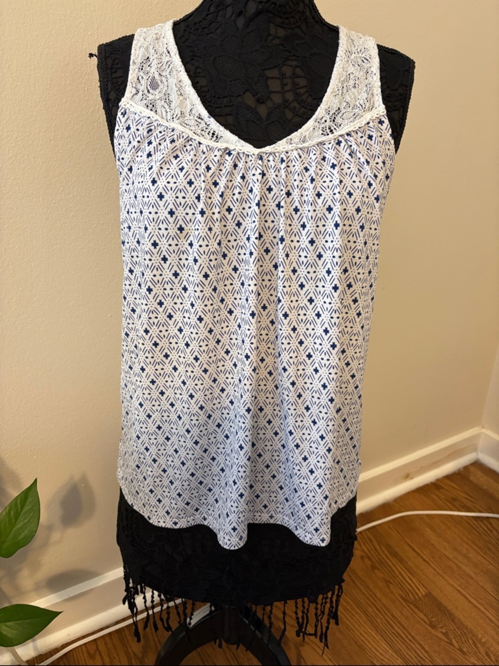 Papermoon White and Navy Lace-Trim Sleeveless Blouse